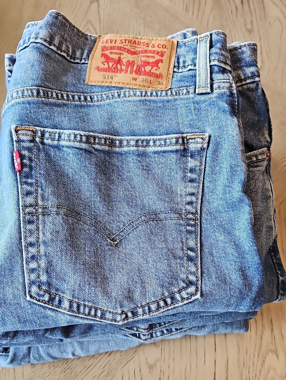 Men's Lot Of 5 Pair Of Levis